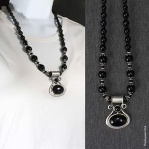 411-1- Black Lyre Pendant Necklace
