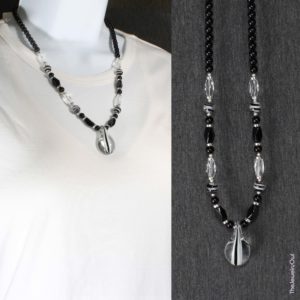 457-1-Black and White Glass Teardrop Necklace