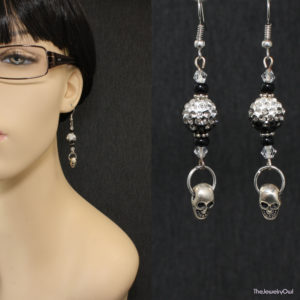 E422-1-Silver Skull Earrings