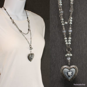 246-1 Pewter Gray Faux Pearl Cameo Heart Locket
