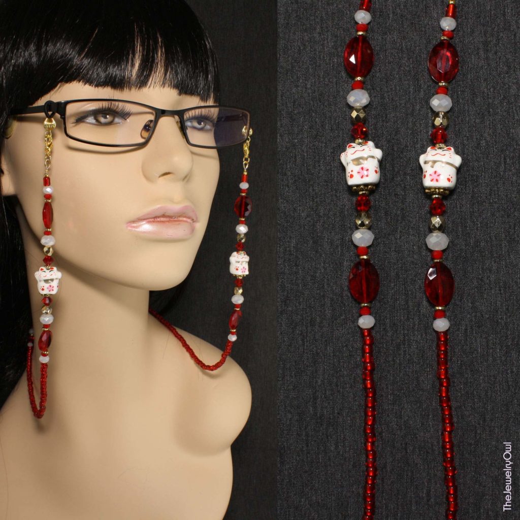 226-1 Red Lucky Cat Beaded Eyeglass Chain