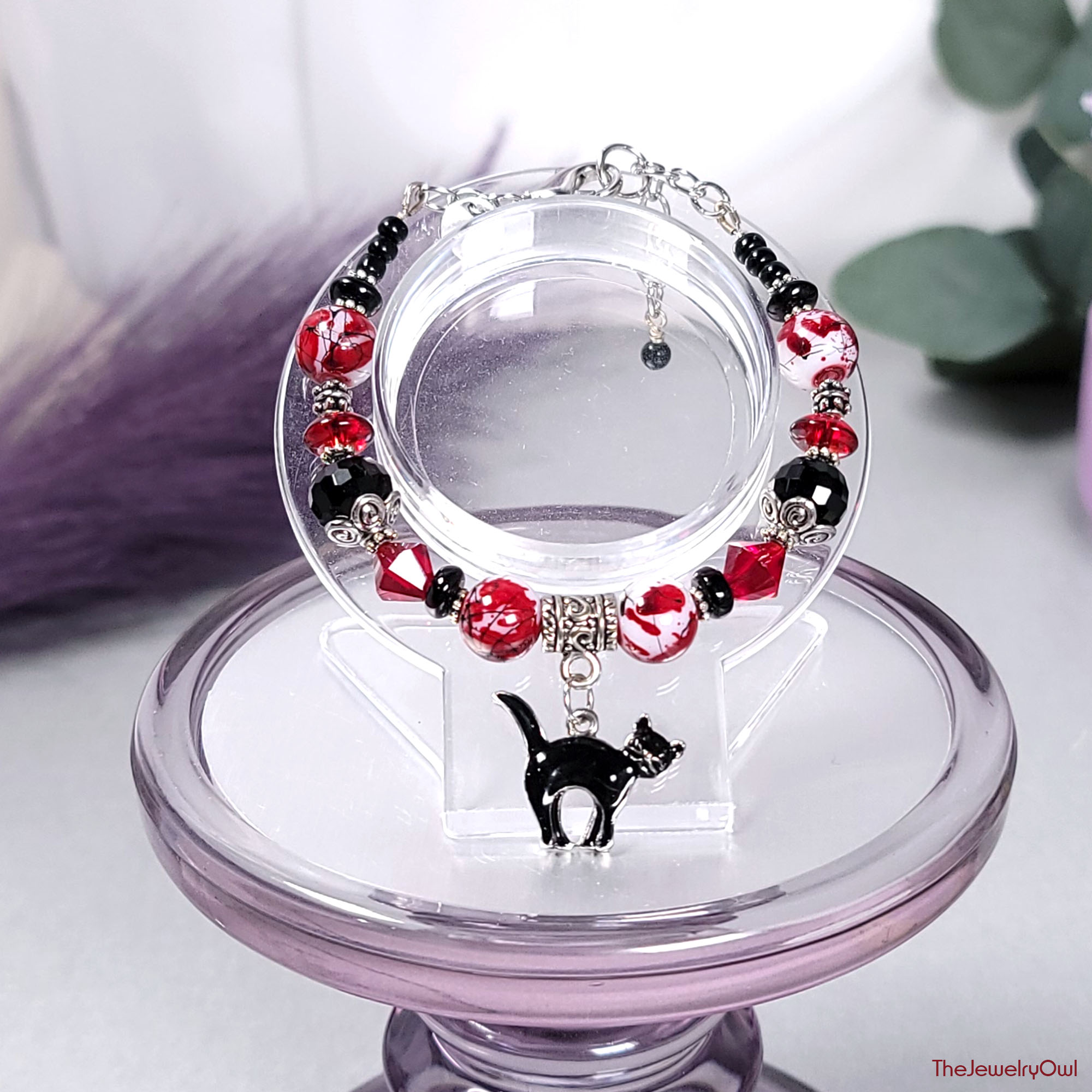 Black Cat Ruby Red Beaded Bracelet by The Jewelry Owl (thejewelryowl)